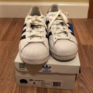 Adidas superstar classics